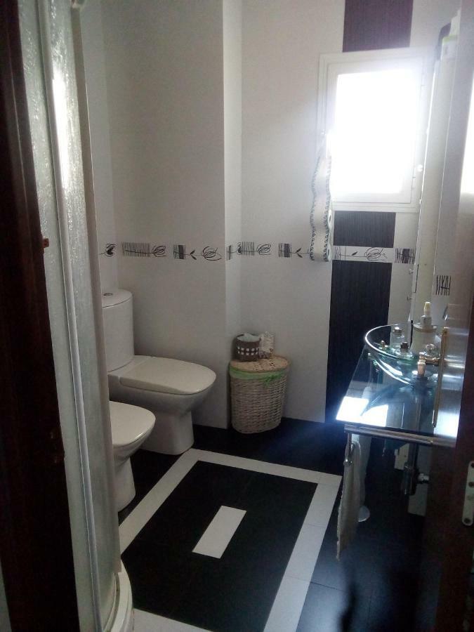 Habitaciones Individuales En Apartamento Compartido Sevilla Dış mekan fotoğraf